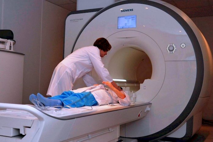 Показания к рентгену и МРТ